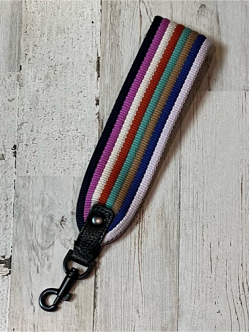 Vera Bradley Women's Outlet Wide Wristlet Strap Retro Ribbons